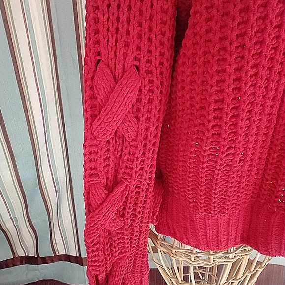 Sweater 🌈Lush fluffy soft knit sweater - Picture 3 of 9